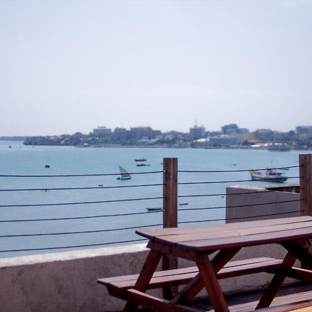 Amverton Bay View Dar es Salaam Eksteriør billede